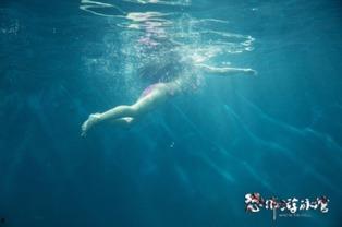 恐布游泳馆在线观看,恐怖游泳馆在线惊悚揭秘 第2张 恐布游泳馆在线观看,恐怖游泳馆在线惊悚揭秘 第2张